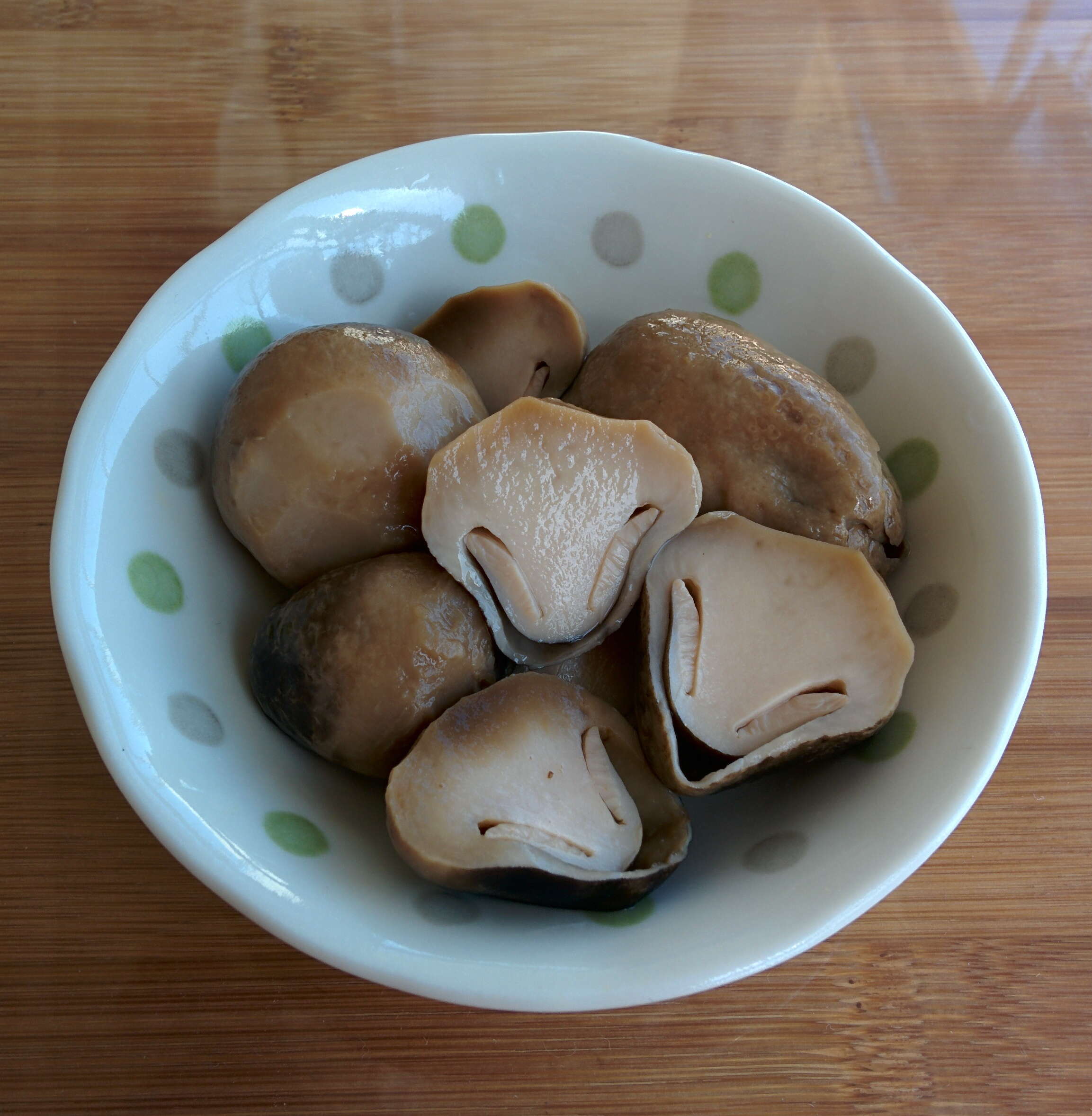 Image of straw mushroom